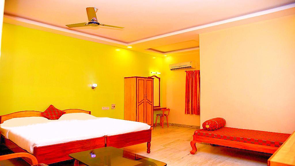 Sindhu Towers Hotel ฮอร์นีเบ็ชวา ภายนอก รูปภาพ